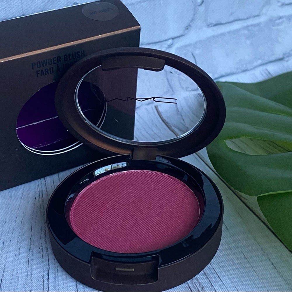 MAC - HOT NIGHT - LIMITED EDITION! NEW!